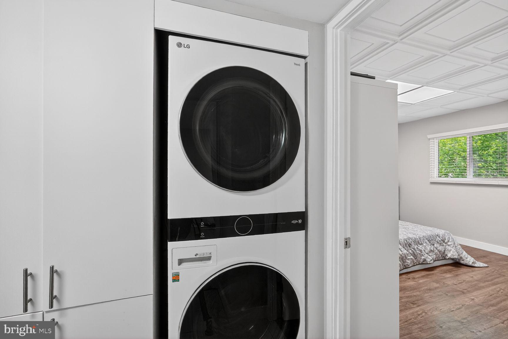 DEERING WOODS - Residential