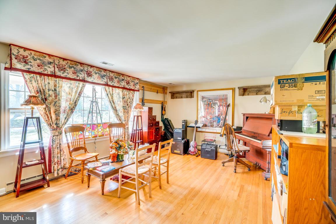 WESTWOOD - Residential