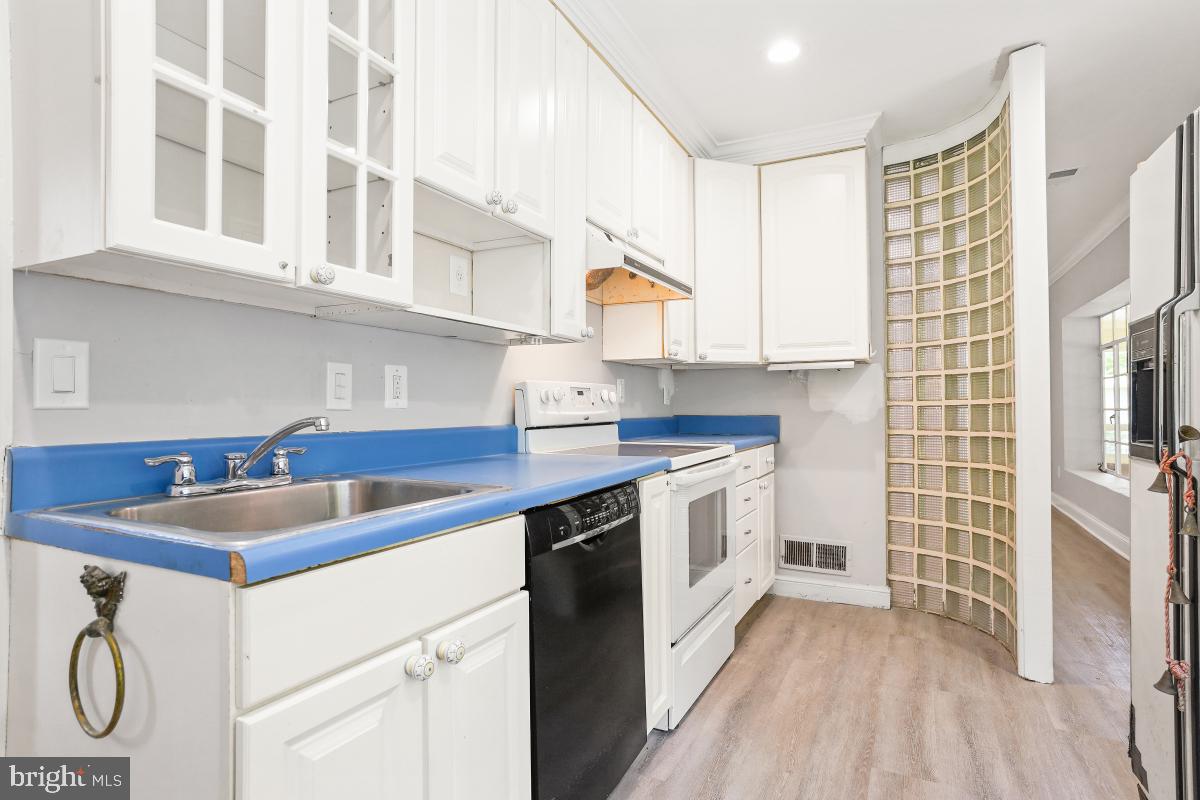 ROCK CREEK KNOLLS - Residential