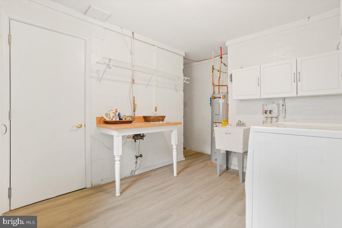 ROCK CREEK KNOLLS - Residential