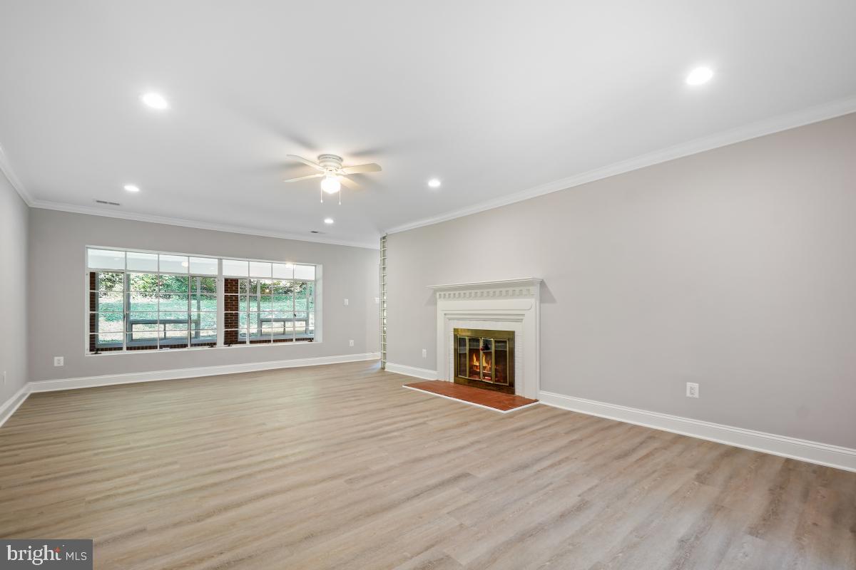 ROCK CREEK KNOLLS - Residential