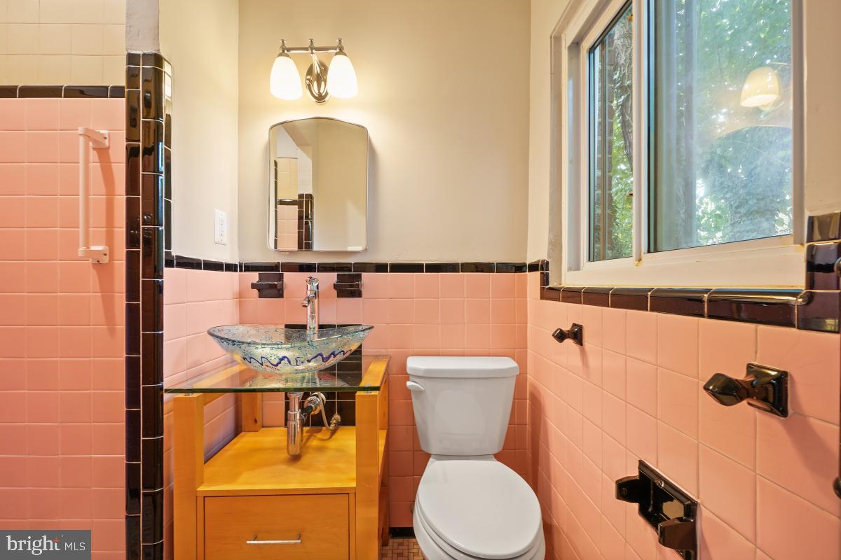 ROCK CREEK KNOLLS - Residential