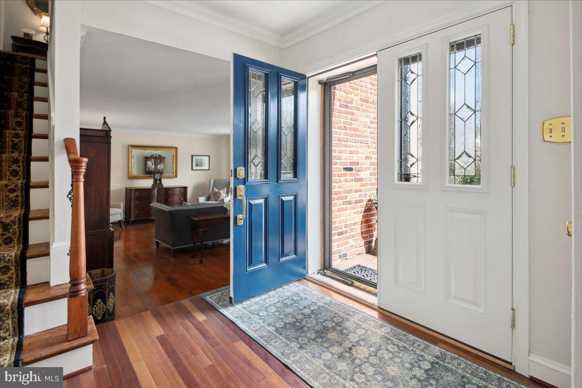 3718 CARRIAGE HOUSE COURT