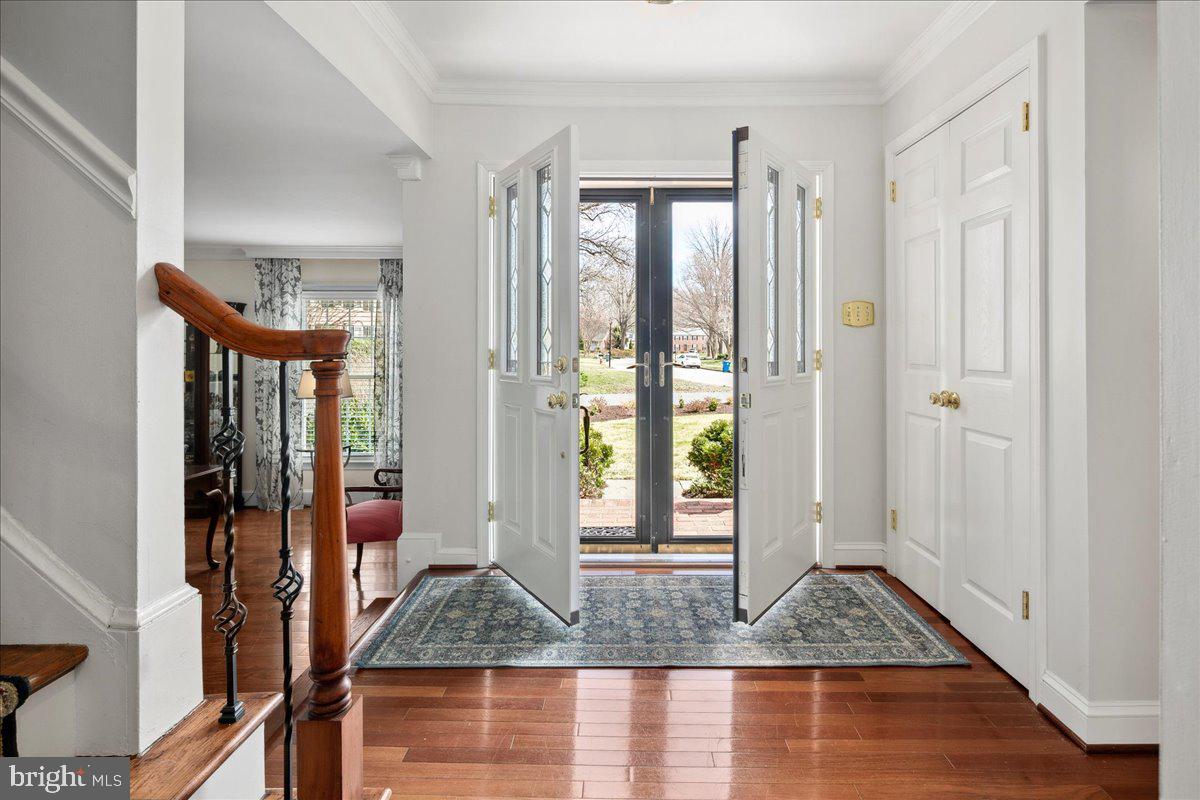 3718 CARRIAGE HOUSE COURT