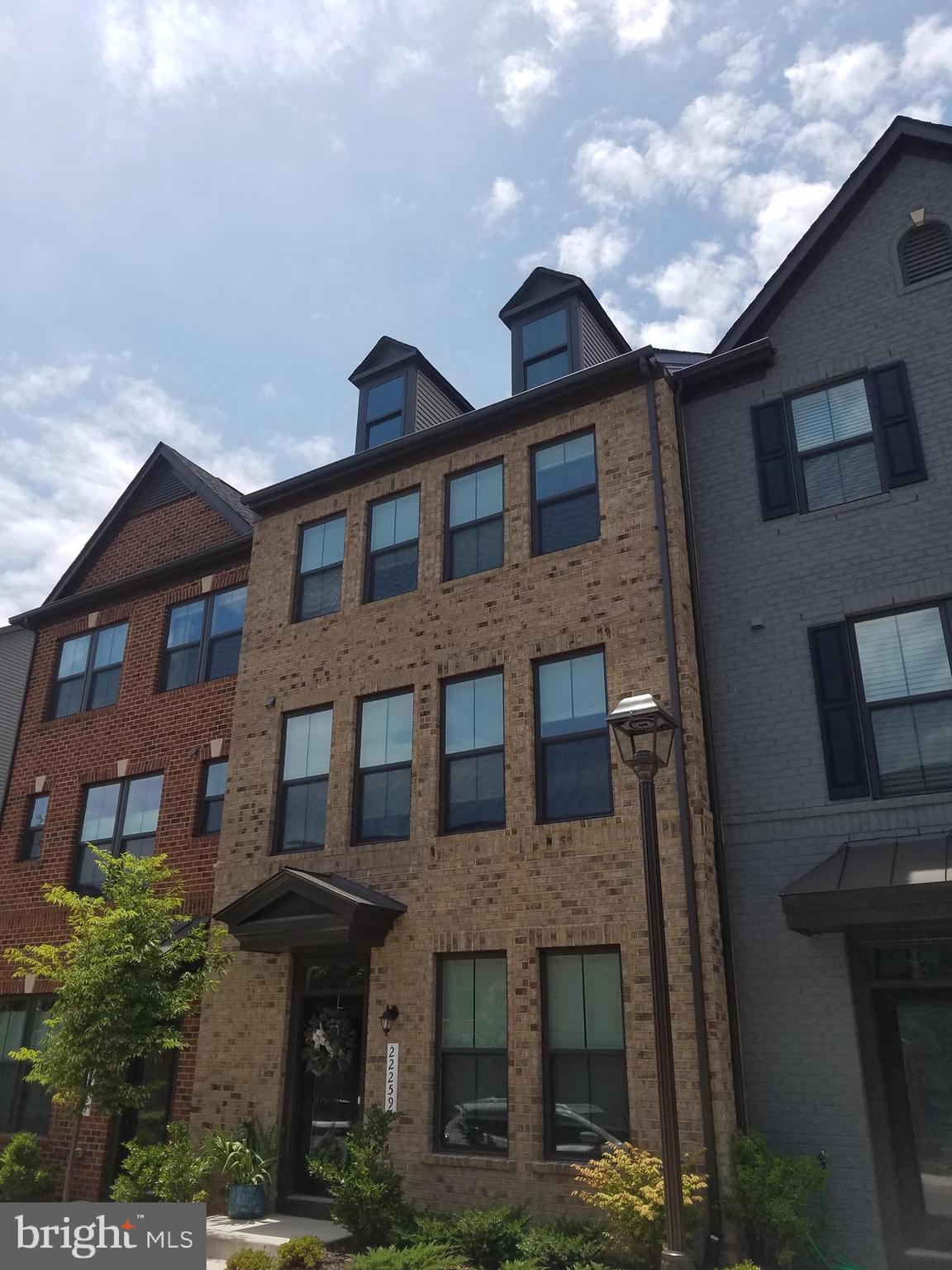 WESTMOORE AT MOOREFIELD - Residential Lease