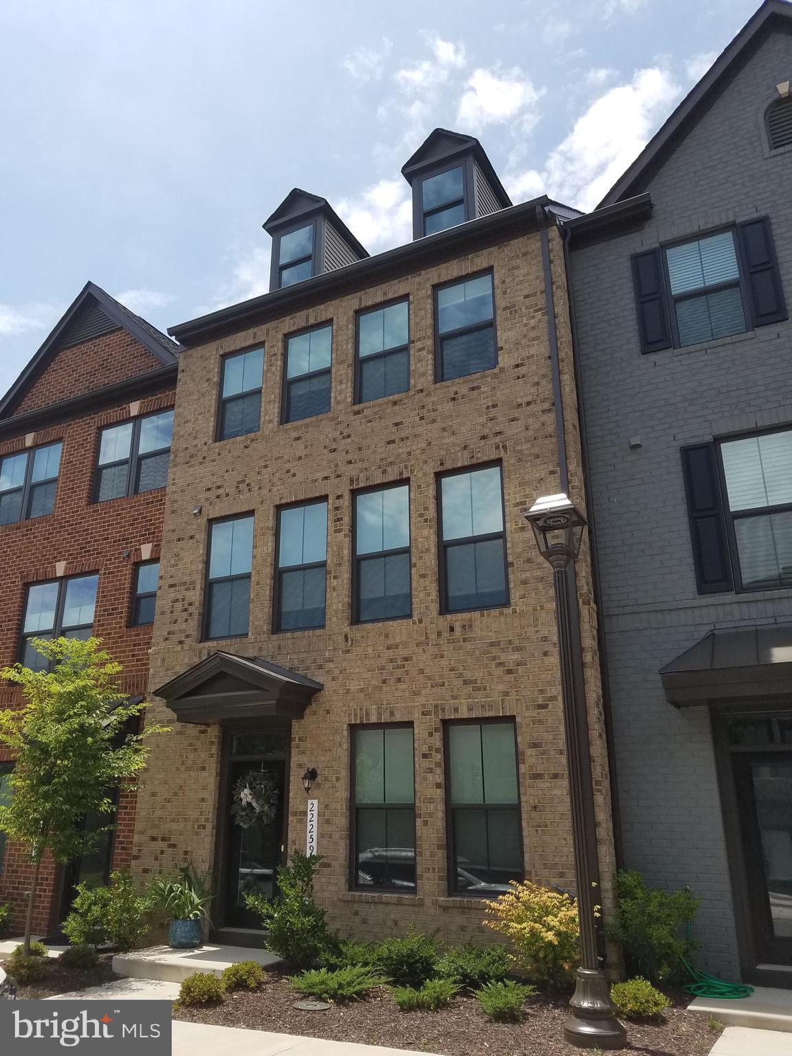 WESTMOORE AT MOOREFIELD - Residential Lease