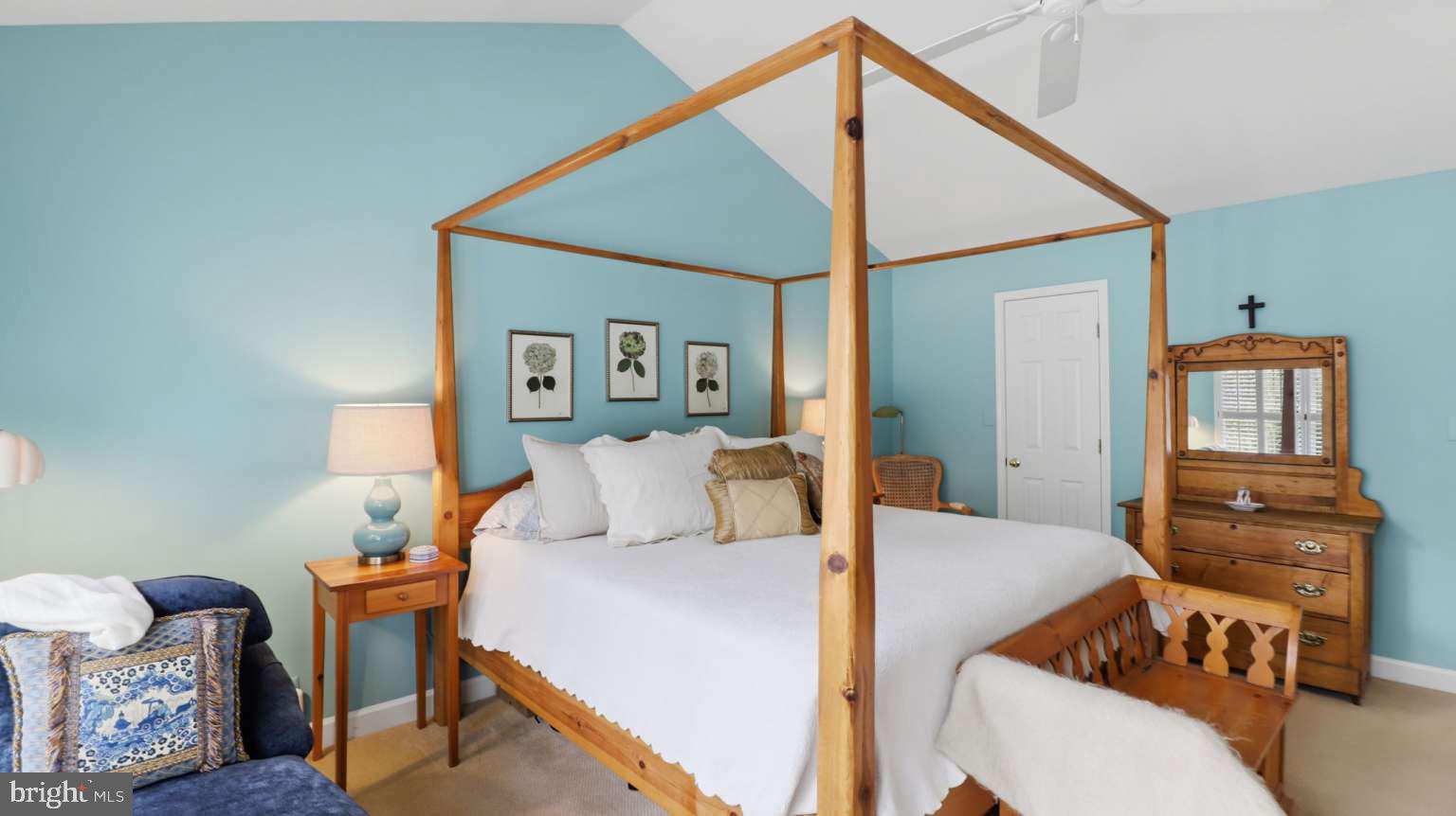 KENSINGTON HEIGHTS - Residential