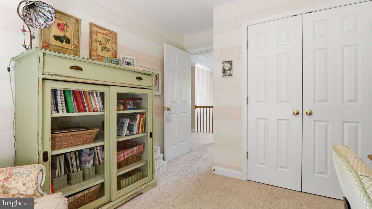 KENSINGTON HEIGHTS - Residential