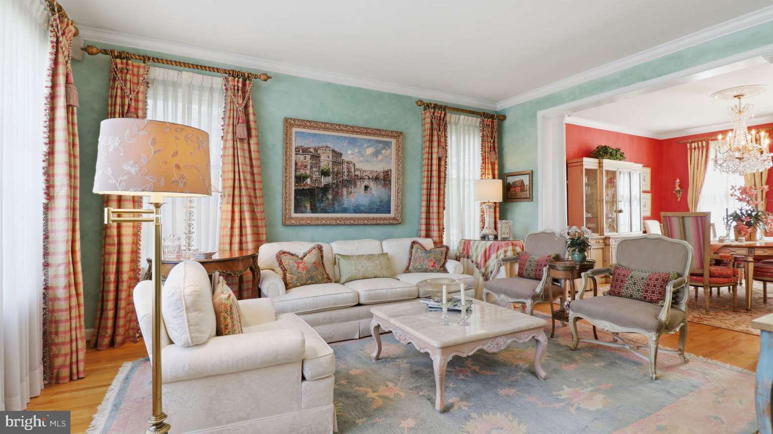 KENSINGTON HEIGHTS - Residential