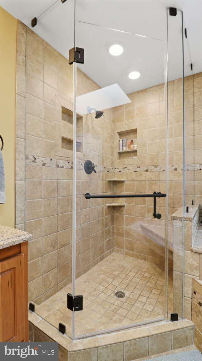 KENSINGTON HEIGHTS - Residential