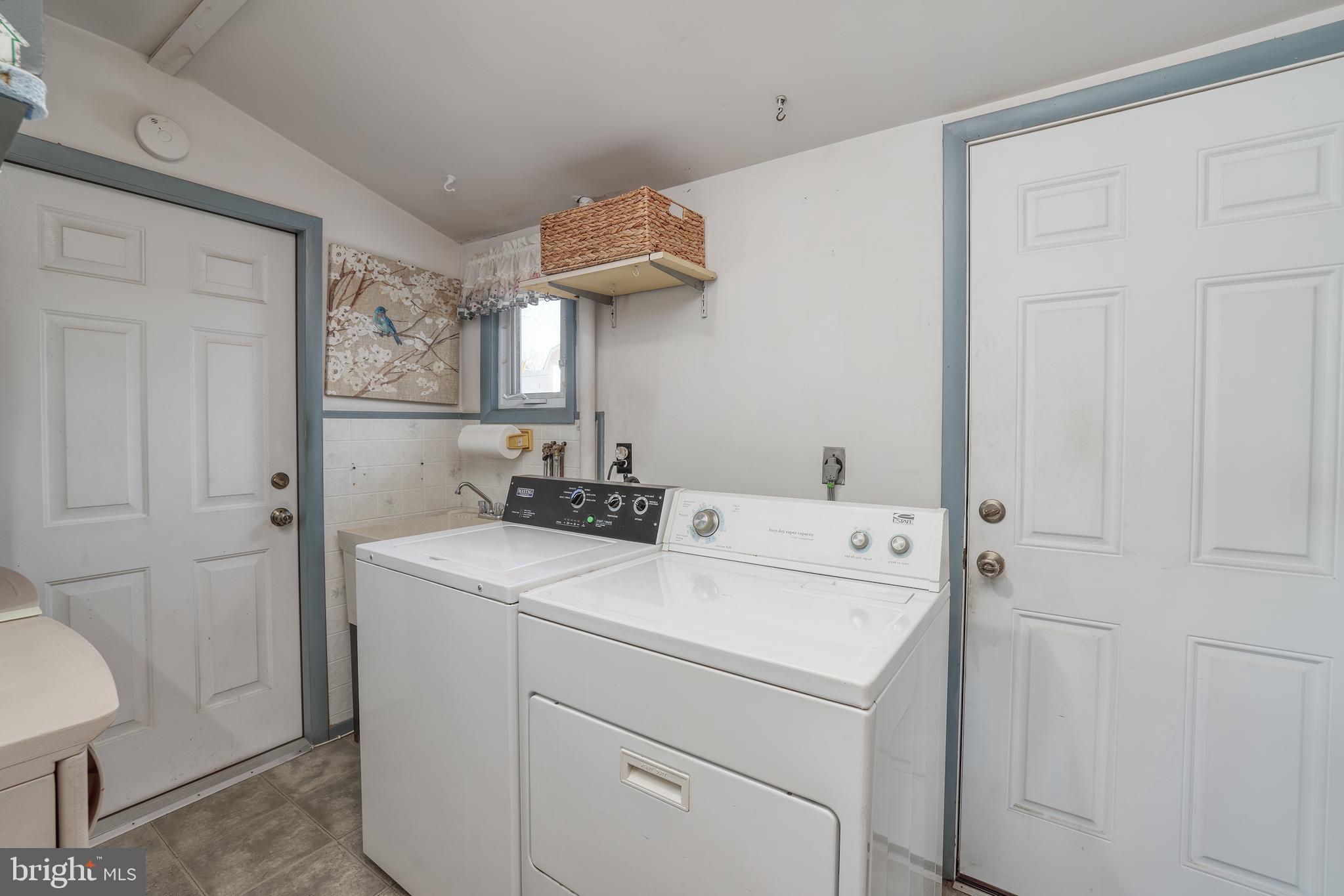 KENWOOD - Residential