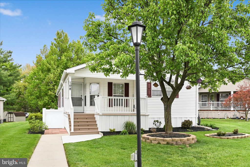 Photo of 108 Summers Drive, LANCASTER, PA 17601 (MLS # PALA2087134)