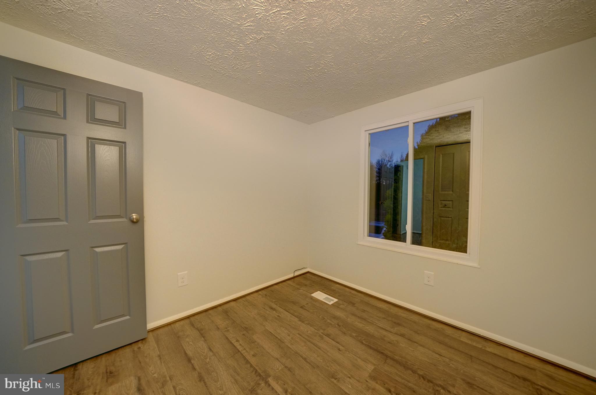 HARMANS WOODS - Residential Lease