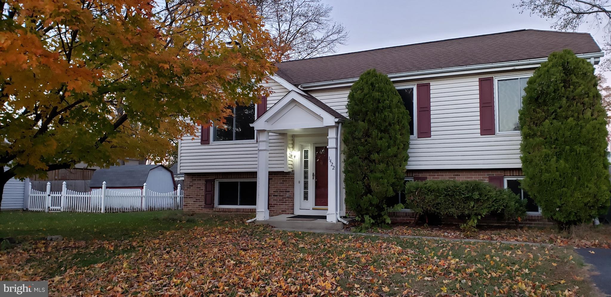 HARMANS WOODS - Residential Lease