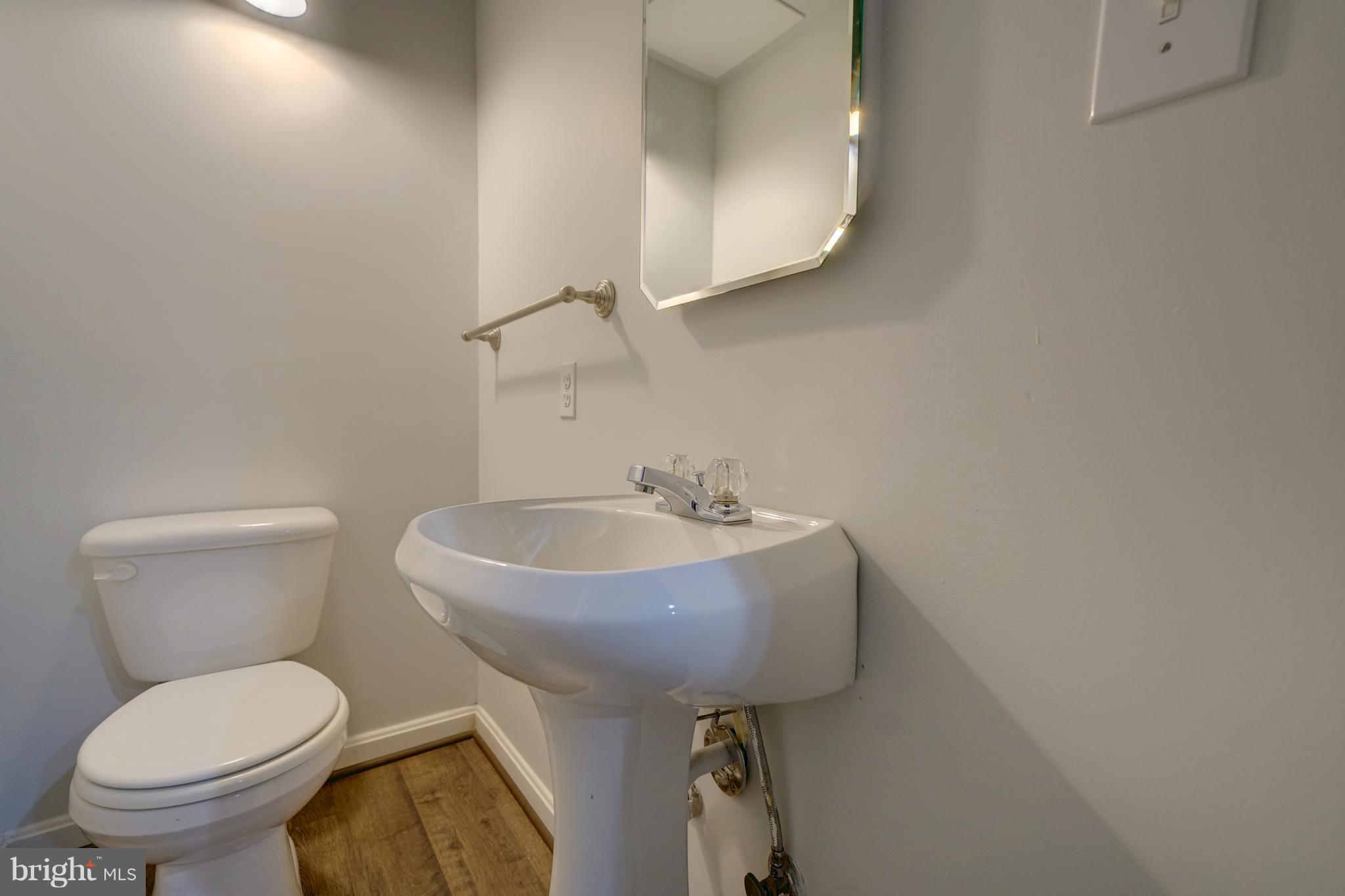 HARMANS WOODS - Residential Lease