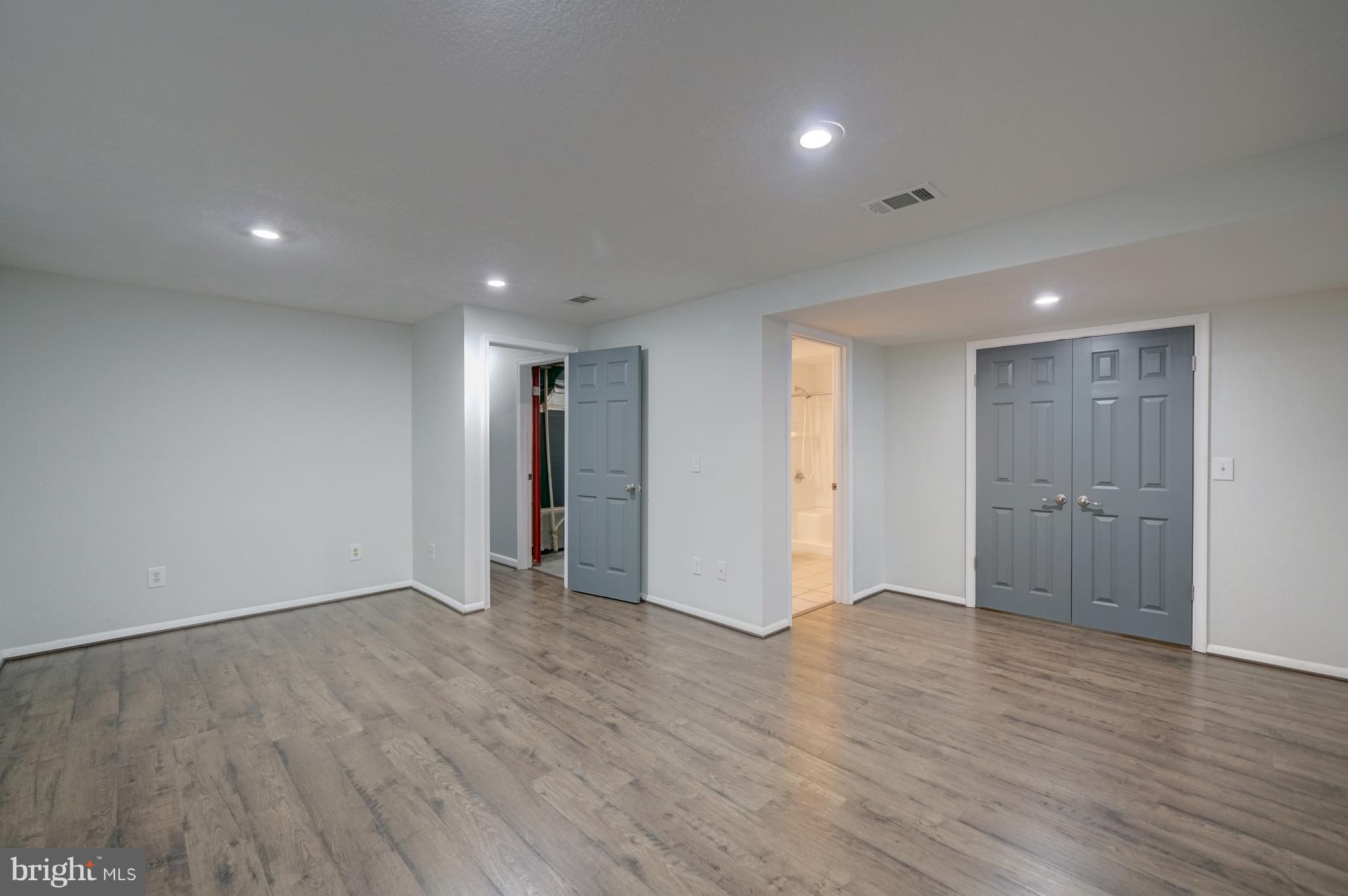 HARMANS WOODS - Residential Lease