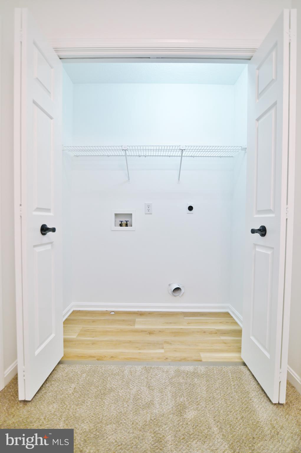 APPLE RIDGE - Residential