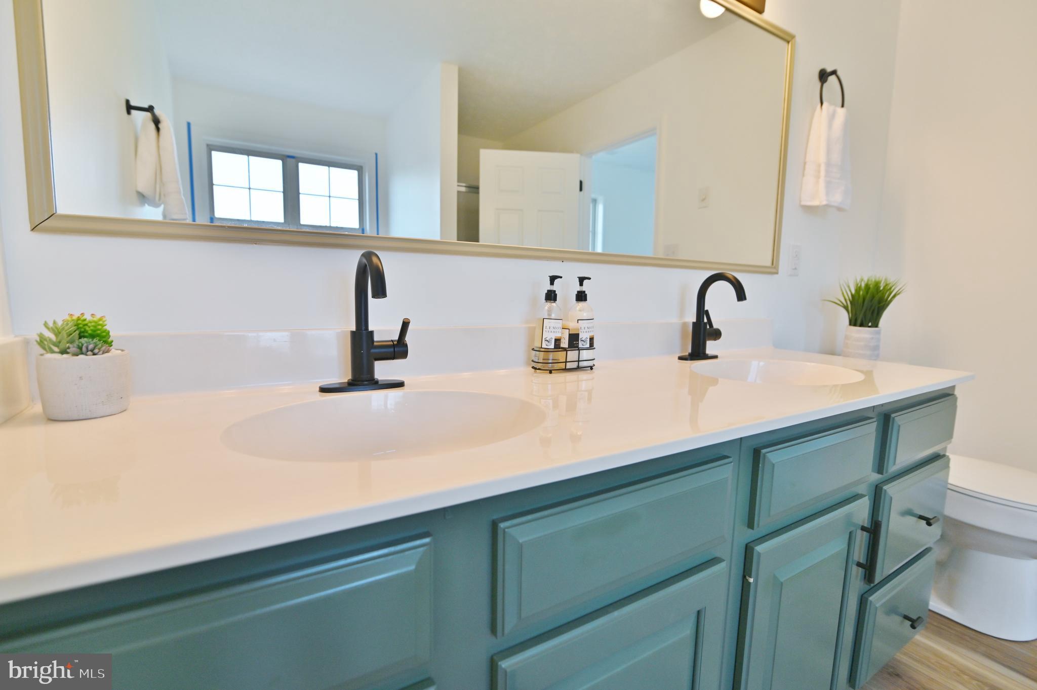 APPLE RIDGE - Residential