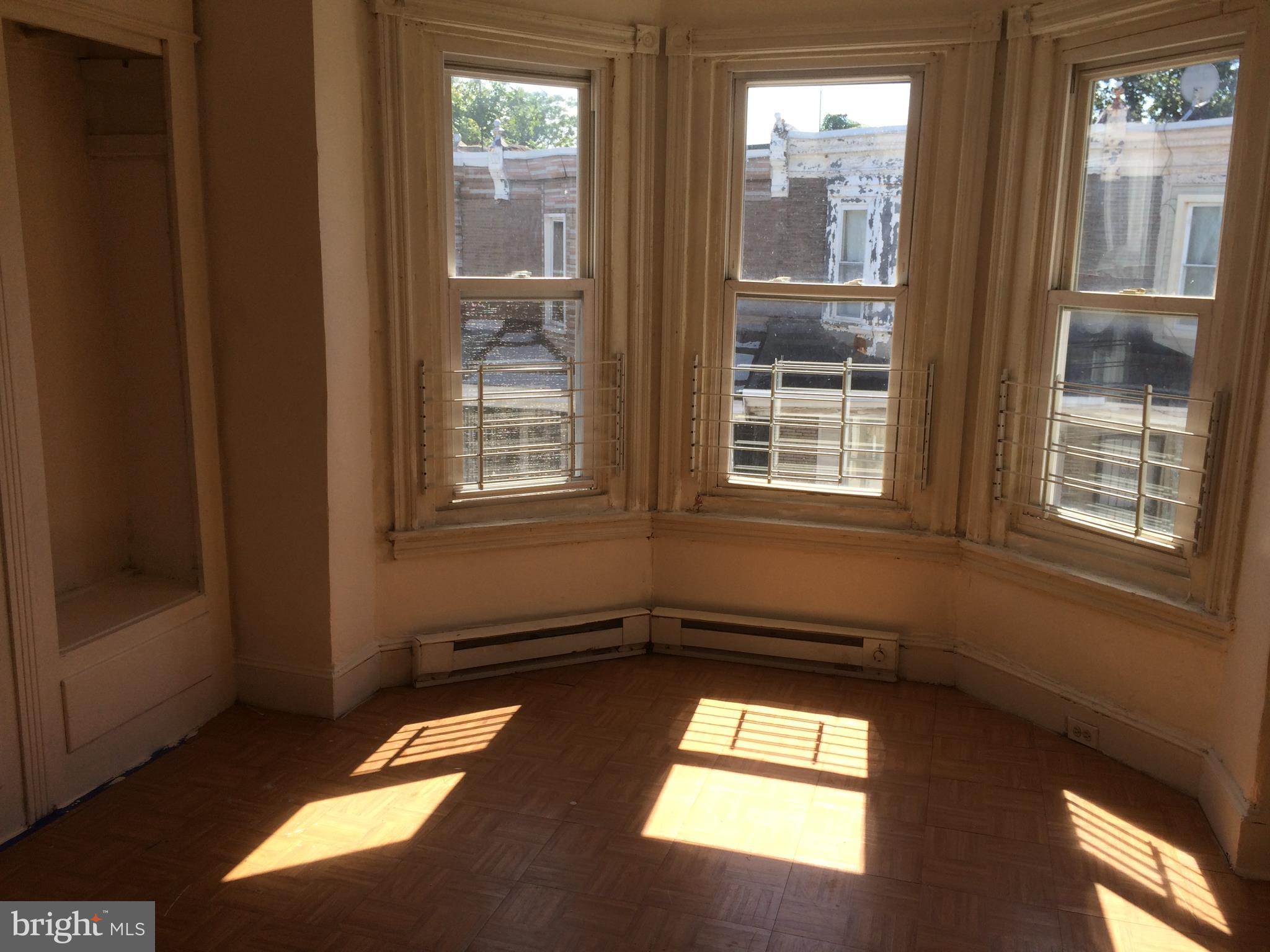 KENSINGTON - Residential