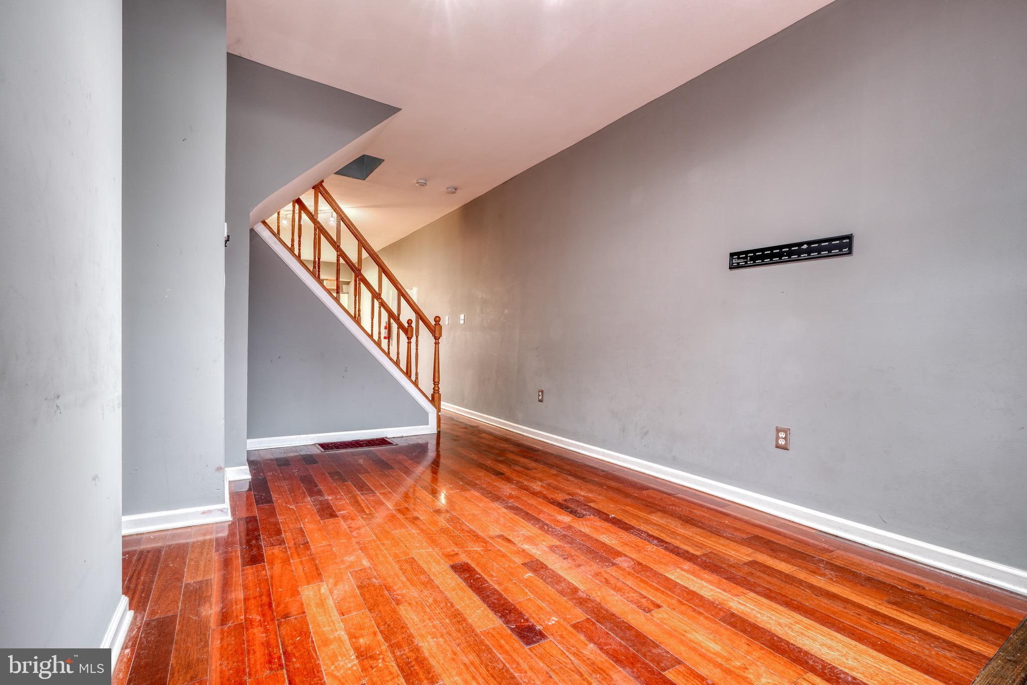 WAVERLY - Residential