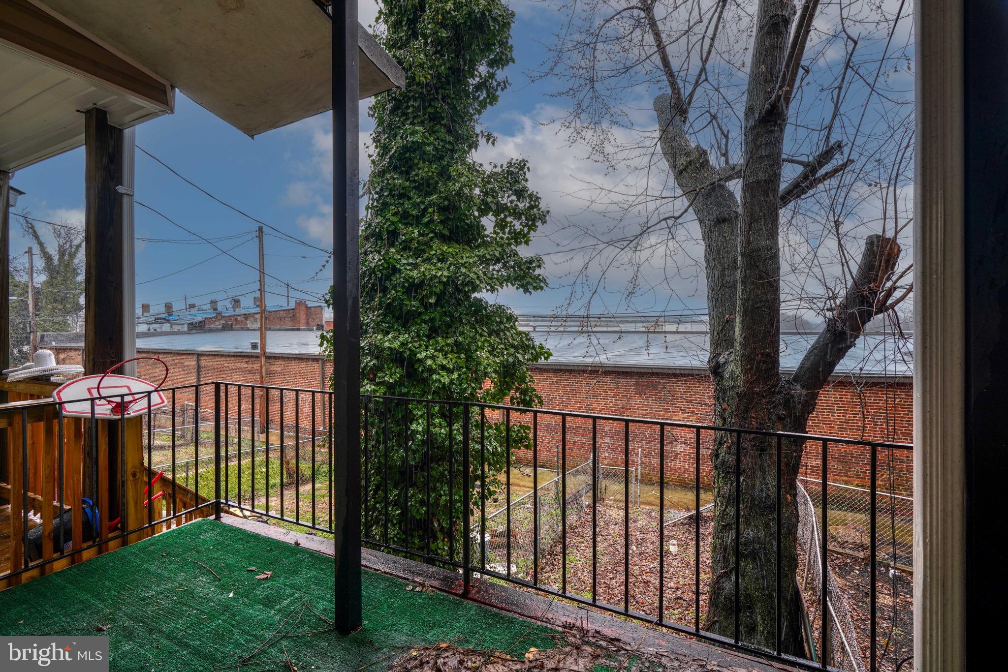 WAVERLY - Residential