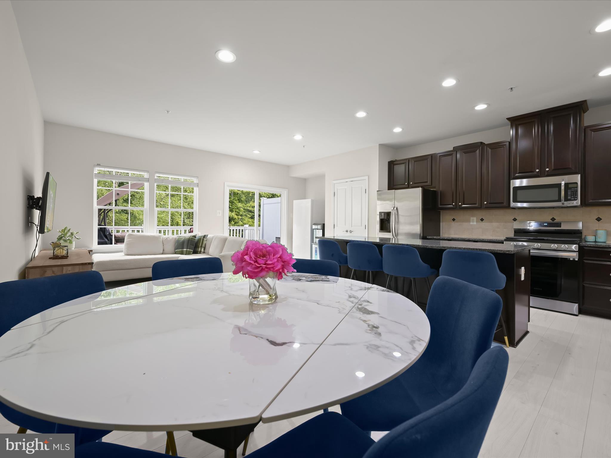 7266 DORCHESTER WOODS LANE