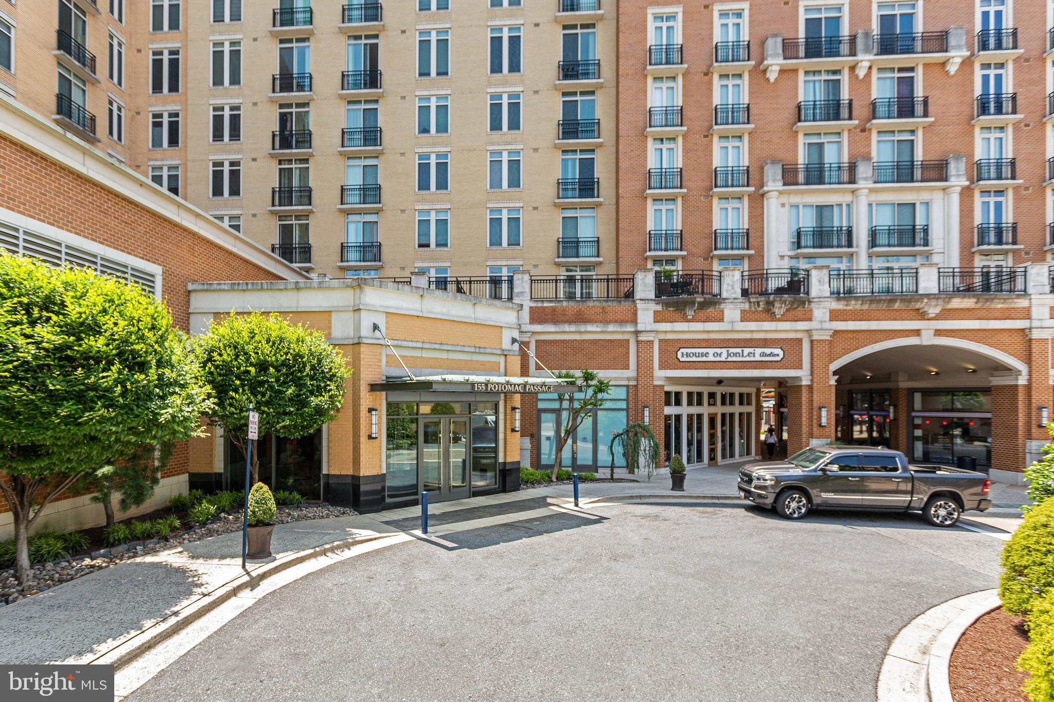 155 POTOMAC PASSAGE 903