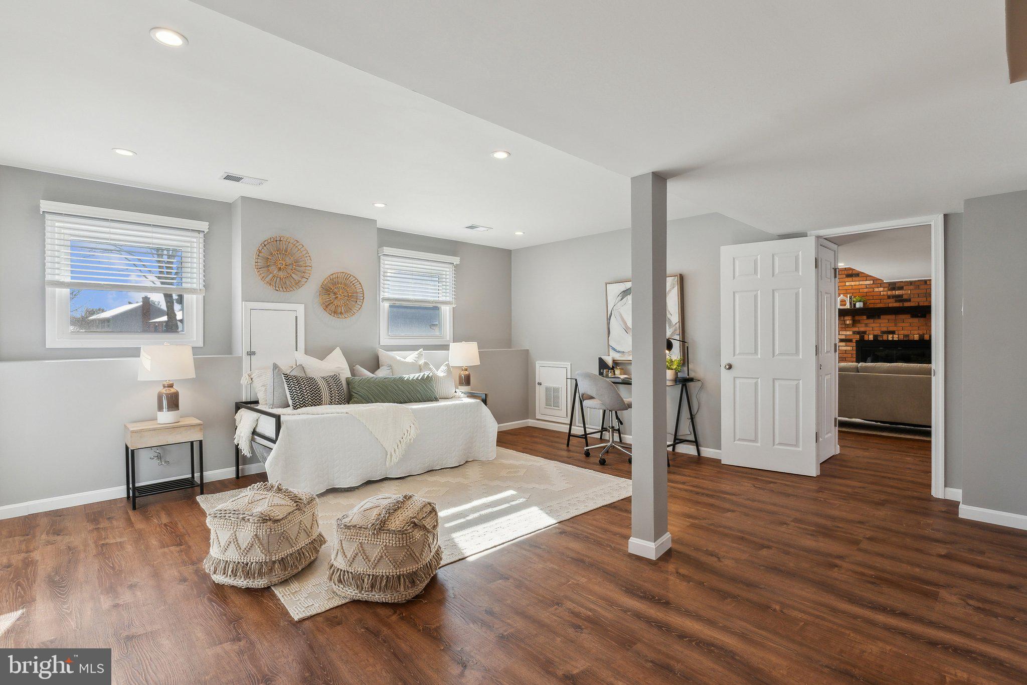 GREENBRIAR WOODS - Residential