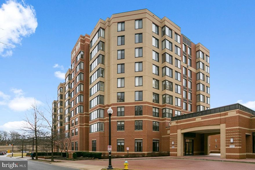 Beautiful 2 bedroom, 2 bathroom unit in Park at Courthouse in Clarendon! Open kitchen withisland, hardwood floors, brand new carpets in beds, Elfa shelving, only lived in once! Parking spot available + additional parking available for rent. Great location, close distance to Rocky Run Park, Courthouse and Clarendon Metro, restaurants and shops!  Assigned Parking underground garage B-76

One time non refundable move-in fee $500. Refundable security deposit for move-in $500

Online rental application