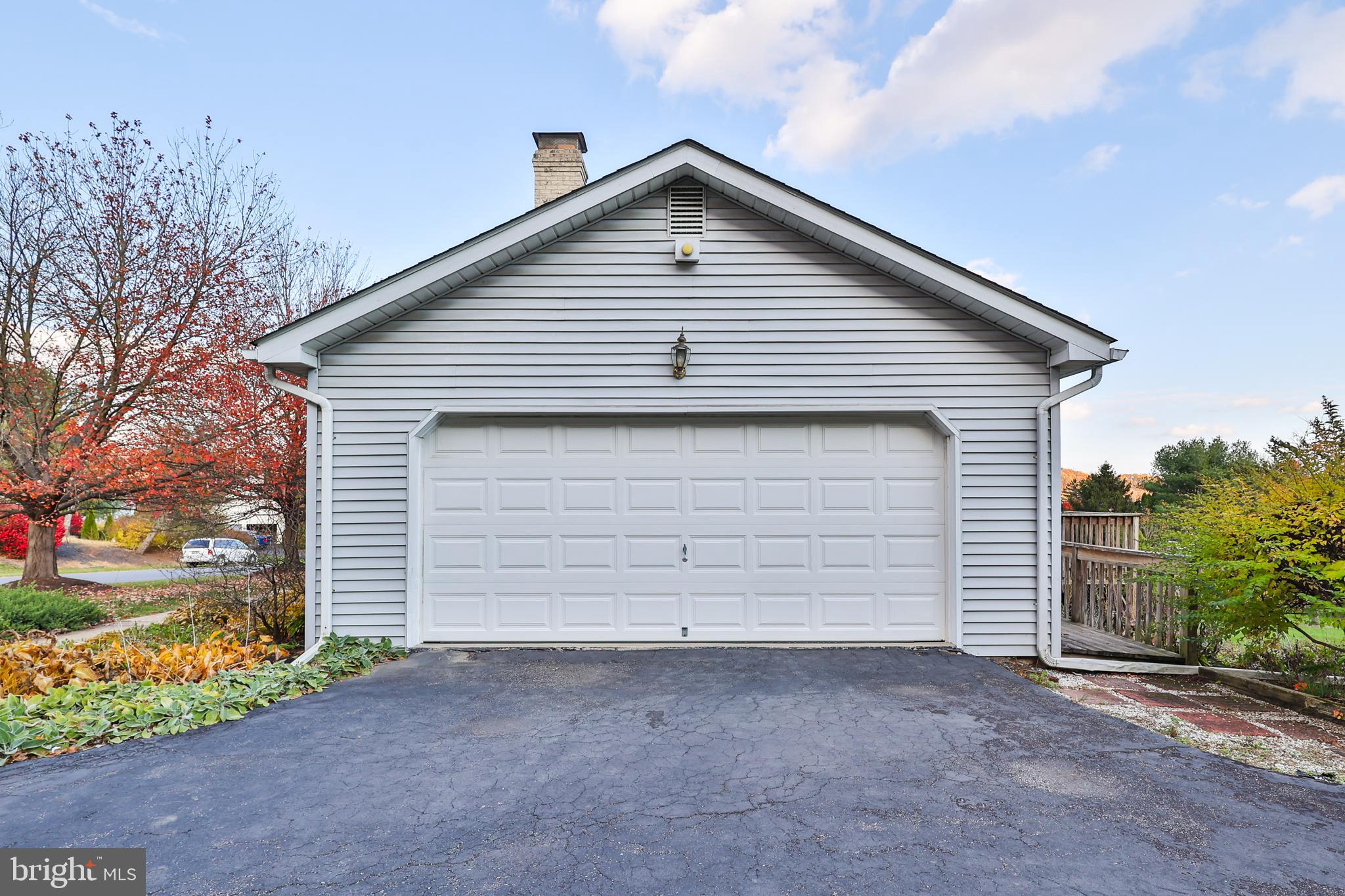 WYNNEWOOD TERRACE - Residential