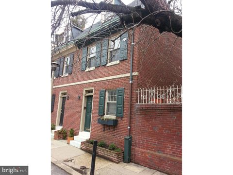Townhouse For Rent - 419 S Quince Street<br/> PHILADELPHIA, PA 19147