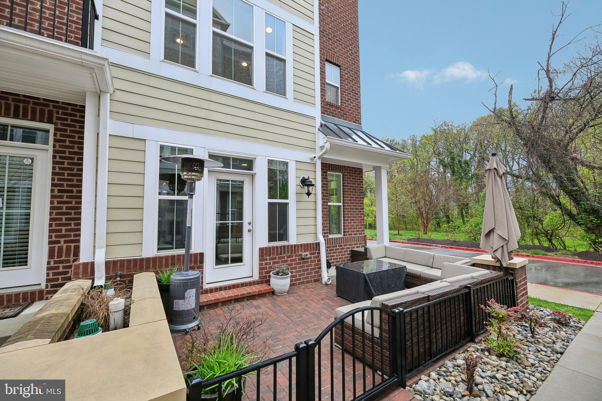 ANNAPOLIS TOWNES AT NEAL FARM - Residential