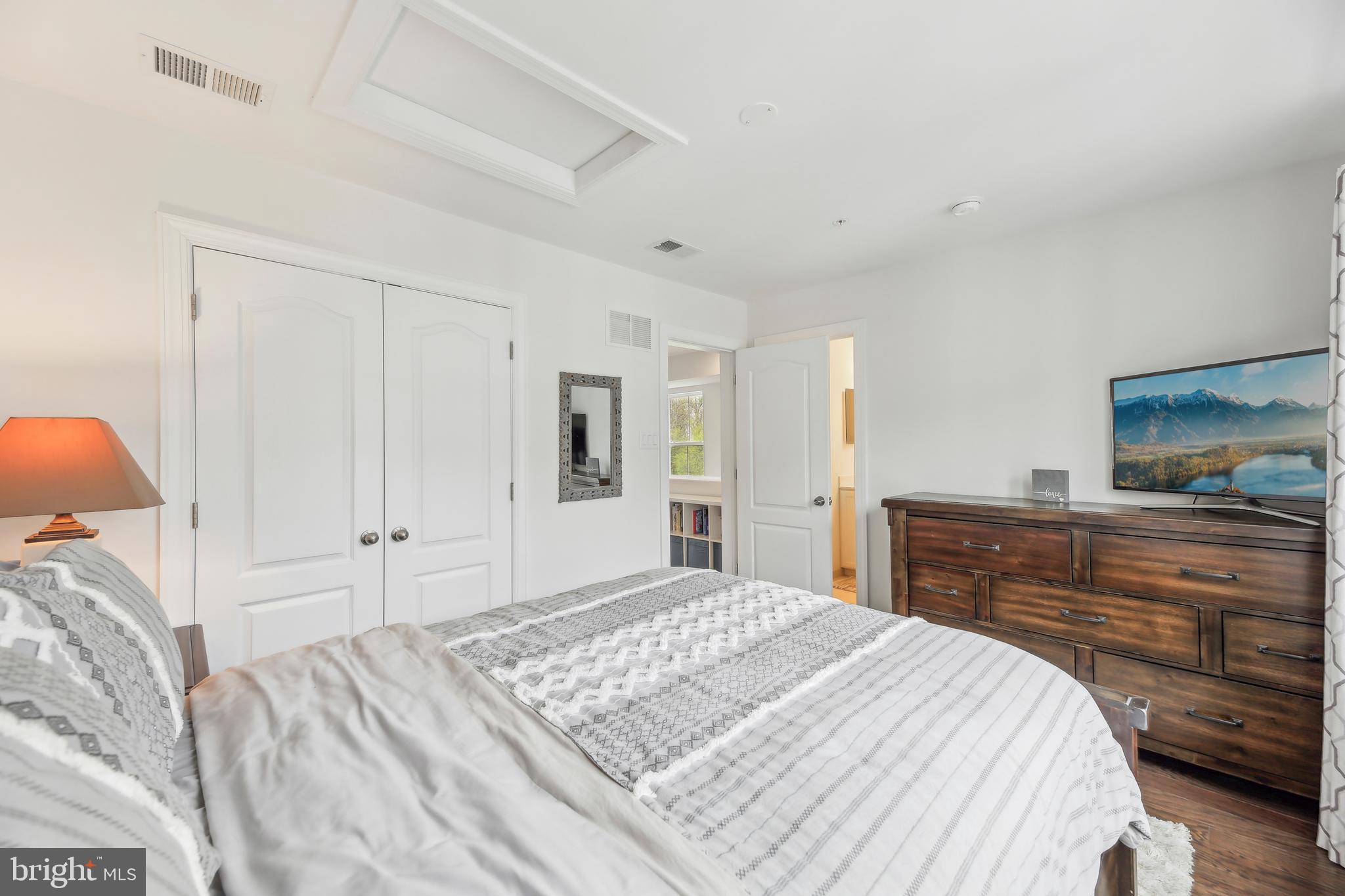 ANNAPOLIS TOWNES AT NEAL FARM - Residential