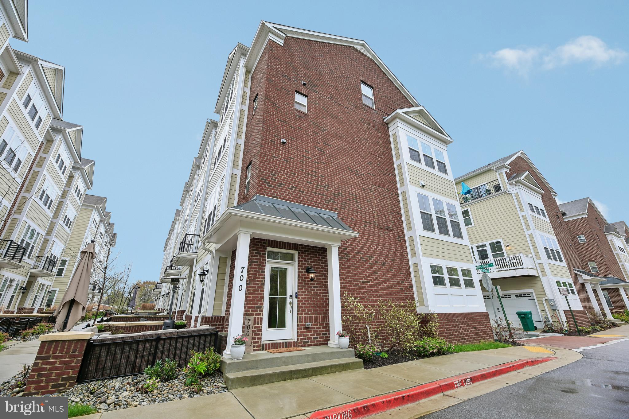 ANNAPOLIS TOWNES AT NEAL FARM - Residential