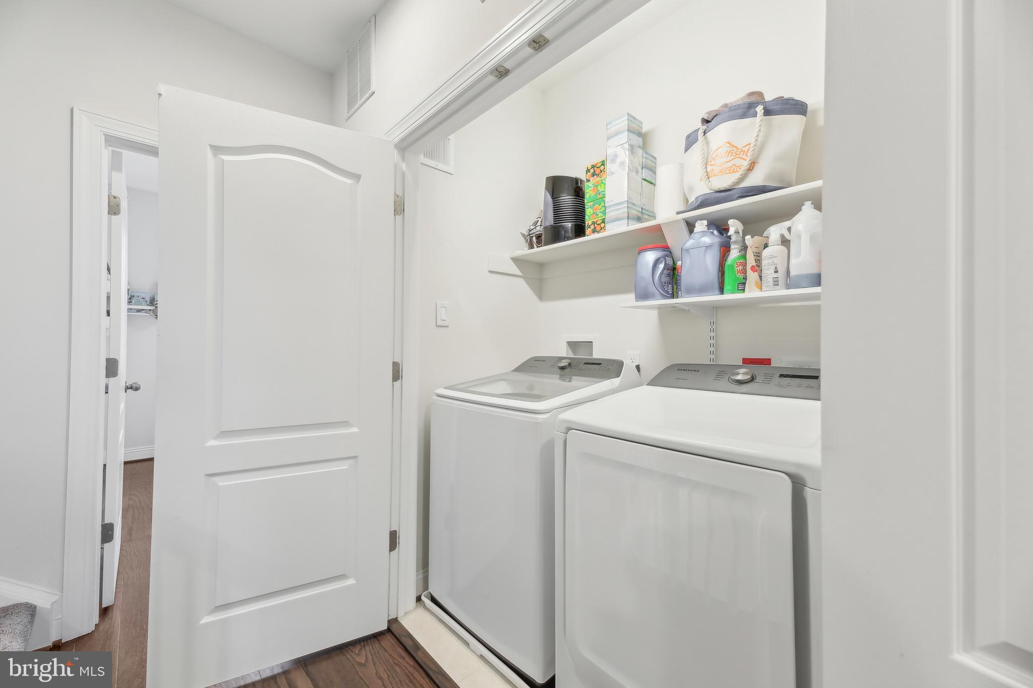 ANNAPOLIS TOWNES AT NEAL FARM - Residential