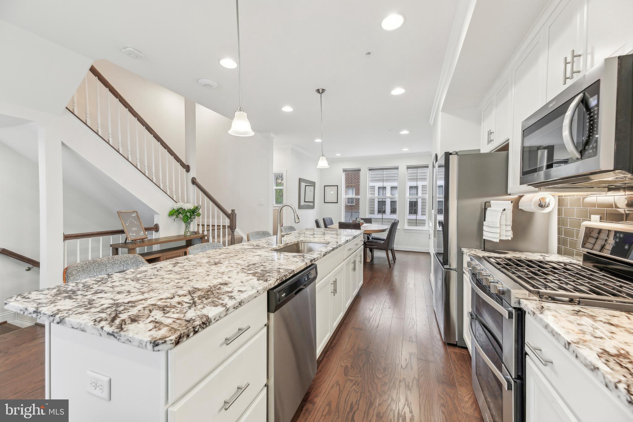 ANNAPOLIS TOWNES AT NEAL FARM - Residential