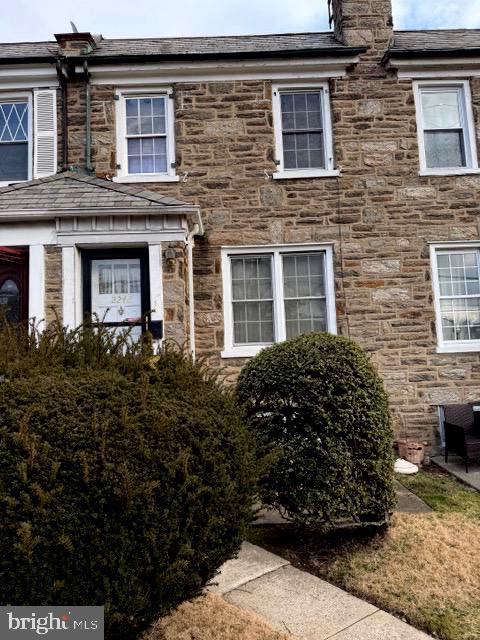 WEST OAK LANE - Residential