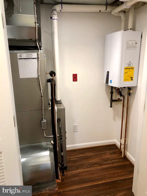 TWINBROOK - Residential Lease