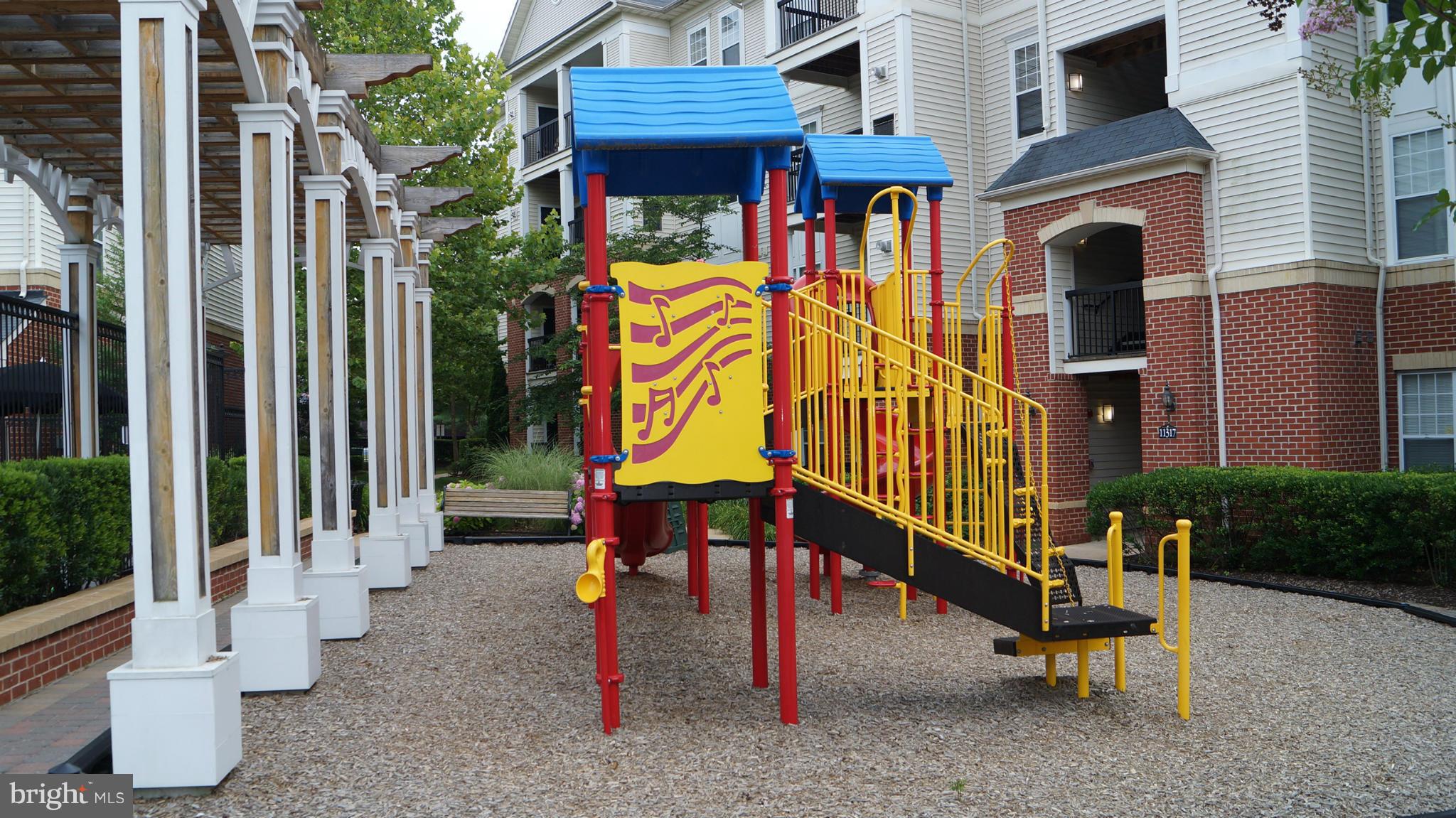 FAIRFAX RIDGE - Residential Lease