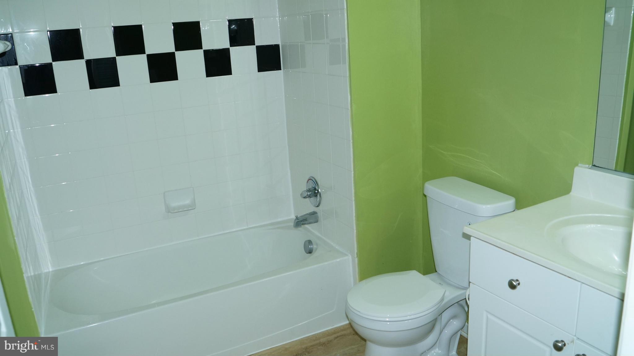 FAIRFAX RIDGE - Residential Lease