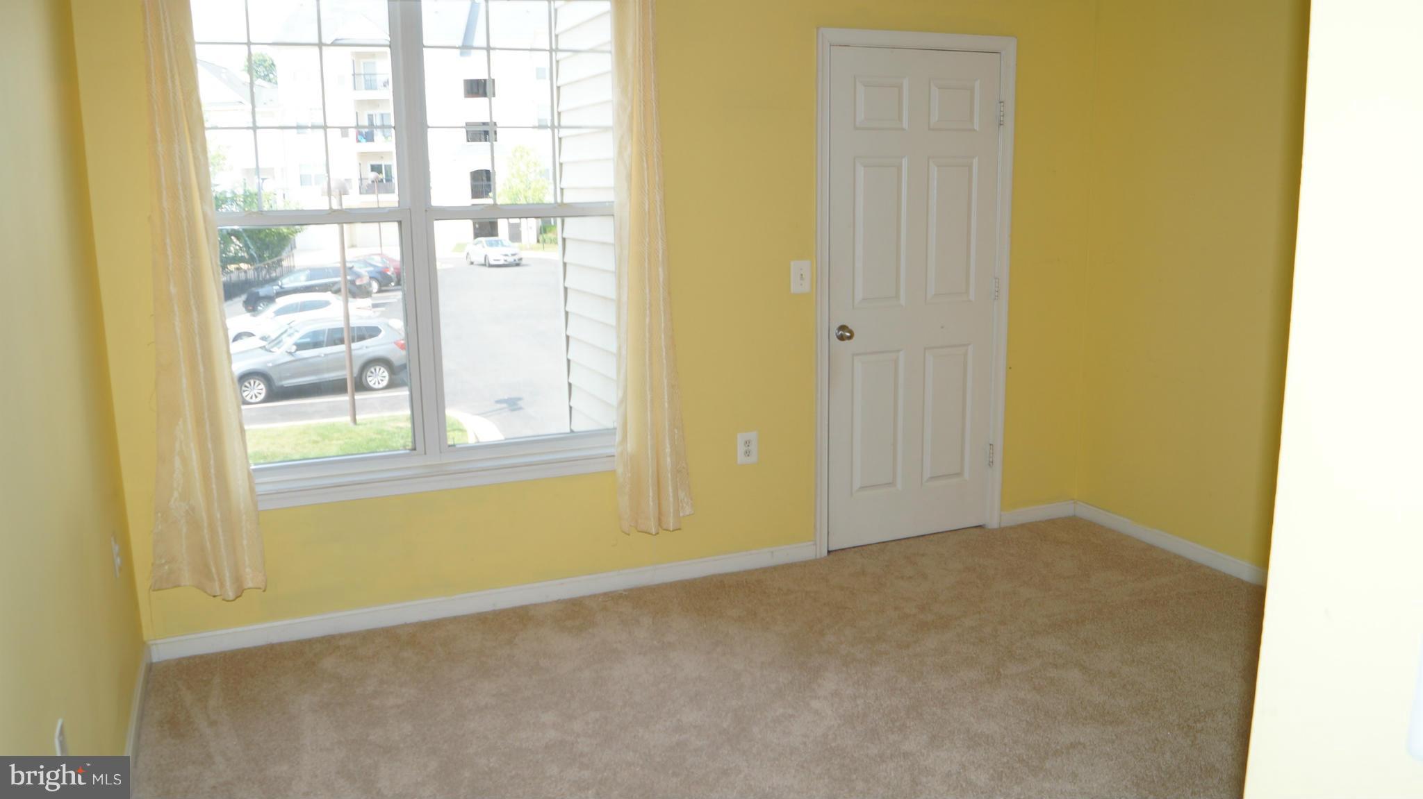 FAIRFAX RIDGE - Residential Lease