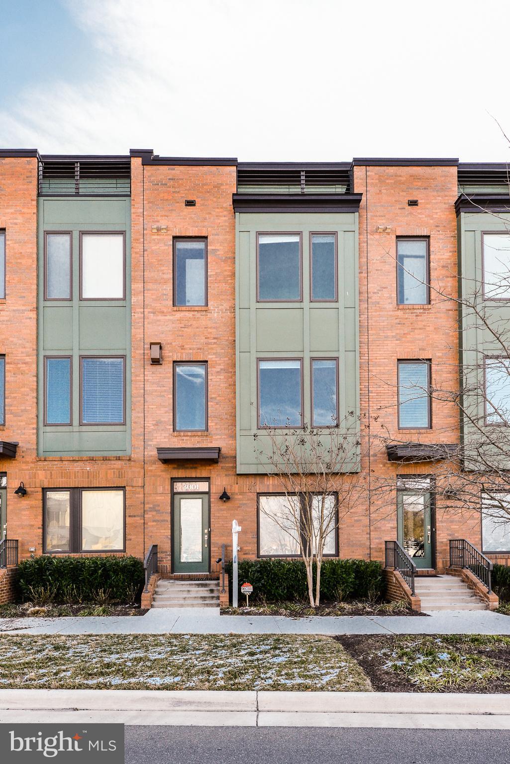 MOSAIC AT MERRIFIELD - Residential Lease