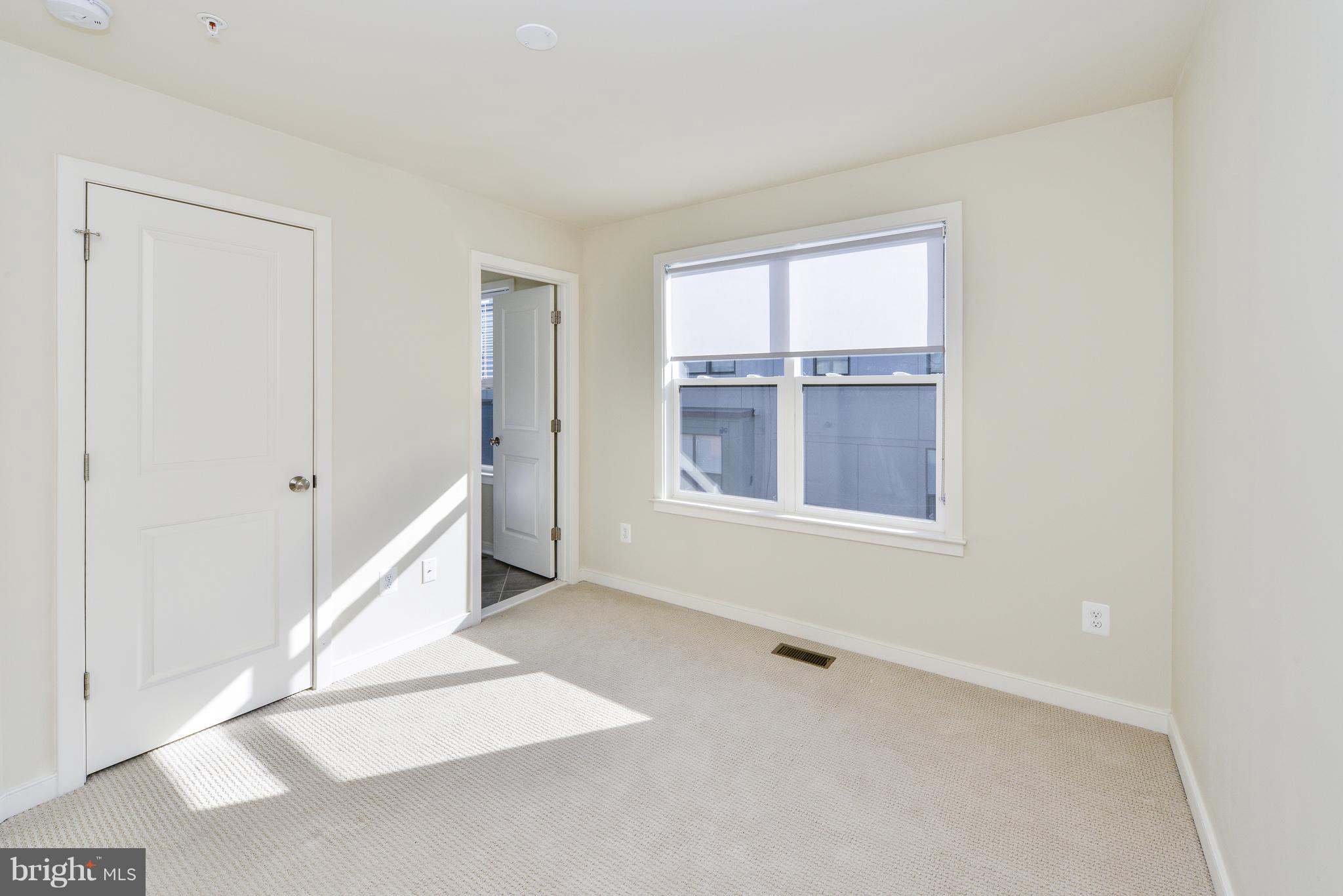 MOSAIC AT MERRIFIELD - Residential Lease