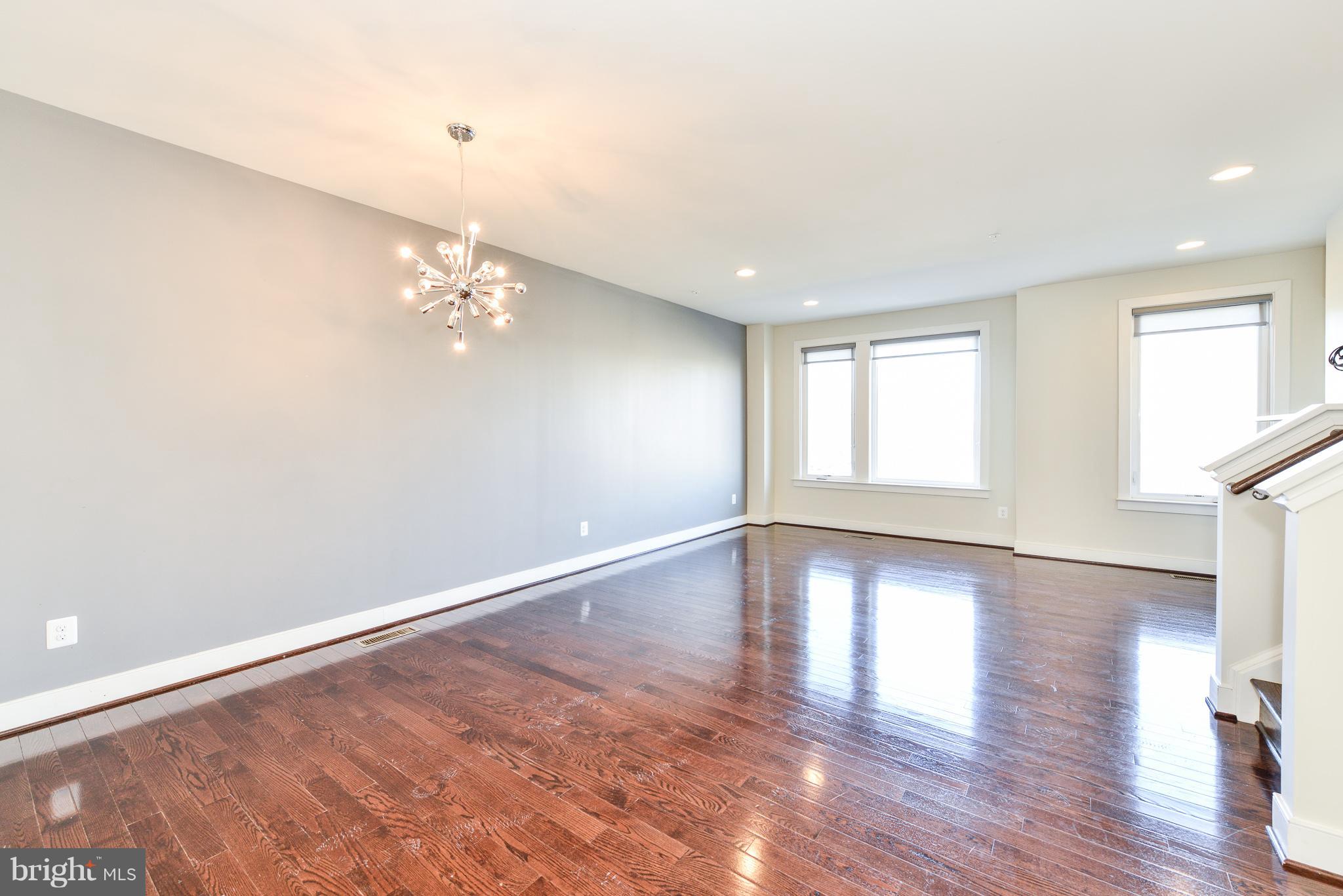 MOSAIC AT MERRIFIELD - Residential Lease