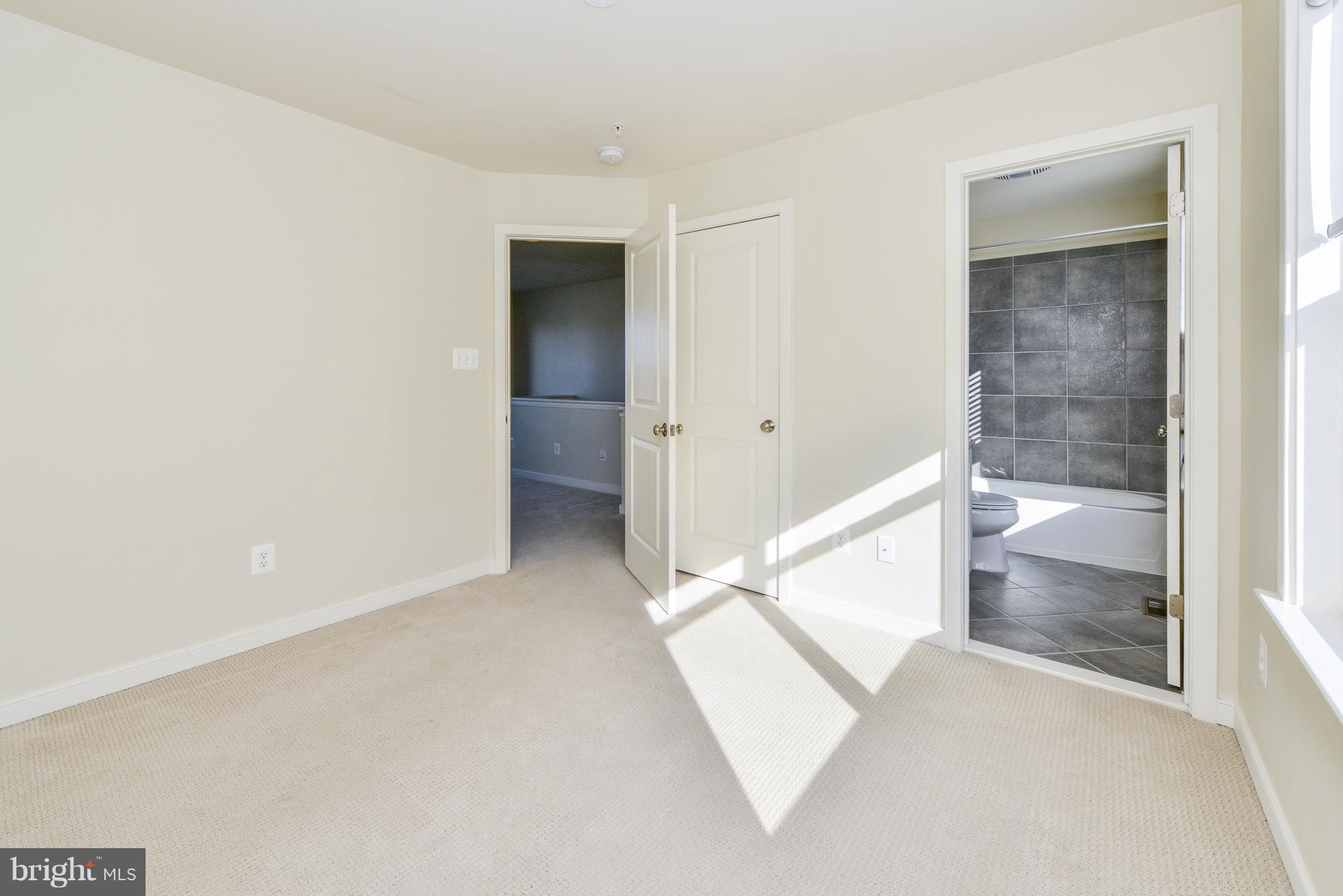 MOSAIC AT MERRIFIELD - Residential Lease