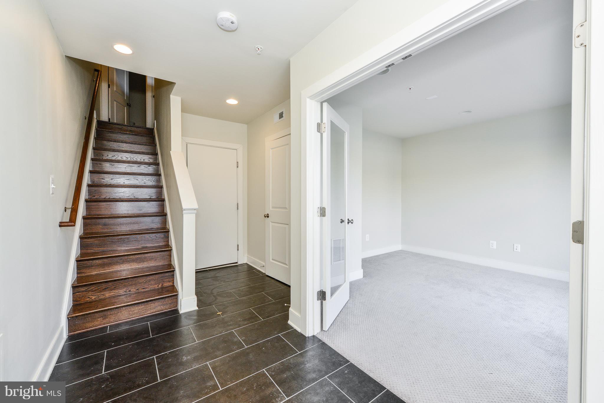 MOSAIC AT MERRIFIELD - Residential Lease