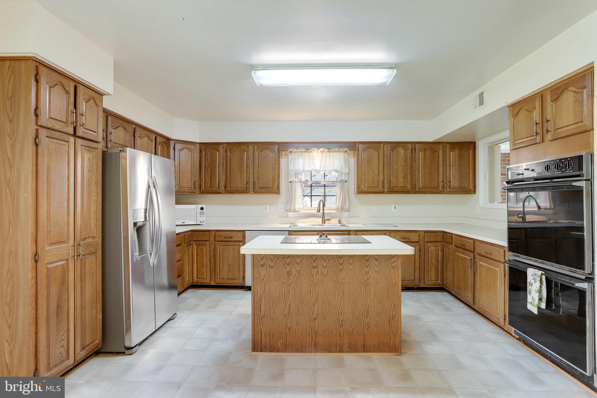1400 FOGGY GLEN COURT