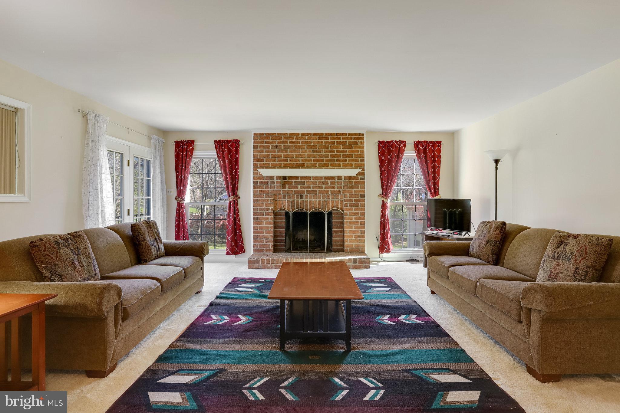 1400 FOGGY GLEN COURT