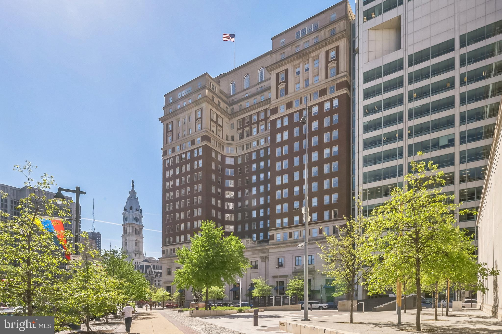 LOGAN SQUARE - Residential Lease