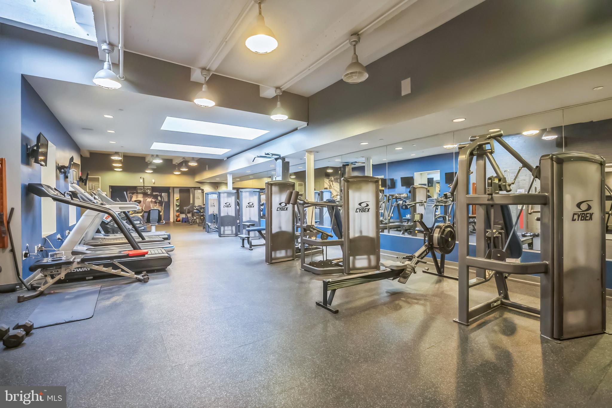 LOGAN SQUARE - Residential Lease